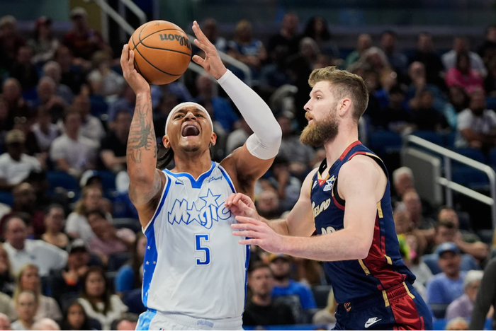 世界杯高清赛事直播地址-决绝的反扑，功亏一篑|克村|魔术|黄蜂|登子|多诺万-米切尔_新浪体育_新浪新闻