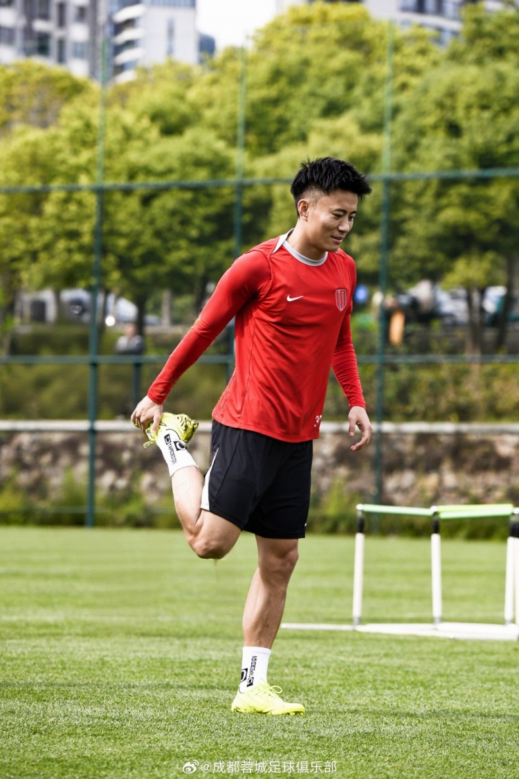 世界杯高清赛事直播地址-蓉城训练动态|集结📣